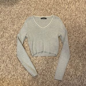 Gray Brandy Melville cropped sweater